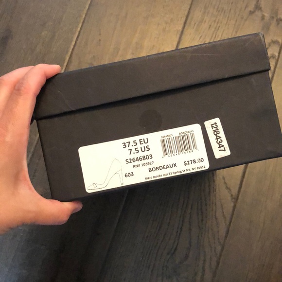 Marc by Marc Jacobs Bordeaux Suede Pumps - Picture 2 of 8